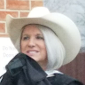 Meet your Posher, Angie